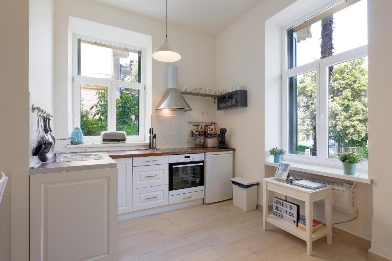 With Patio 50m From The And Lungomare *